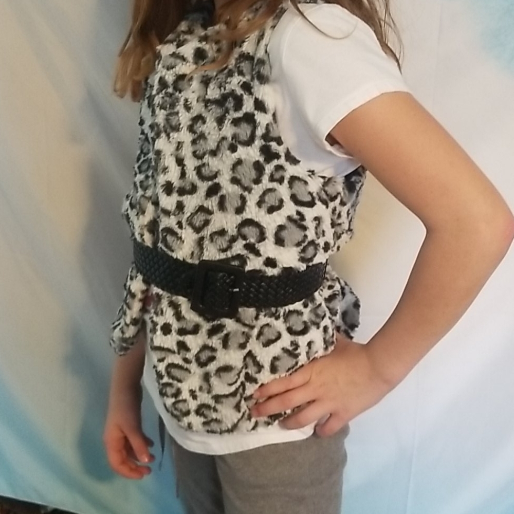 Leopard vest